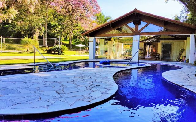 Saison Resort & Spa