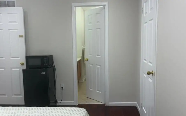 Beautiful Queen Room