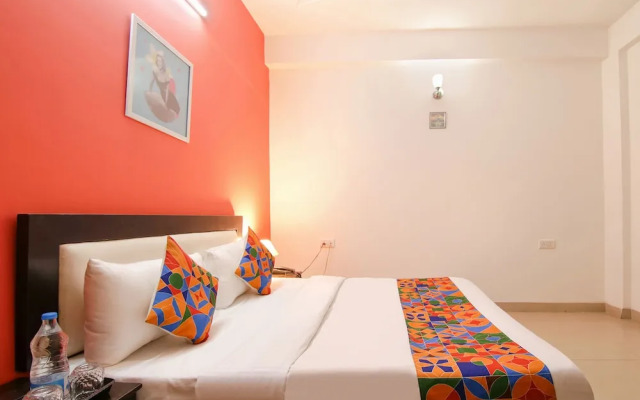 Fabhotel The Lavish Villa