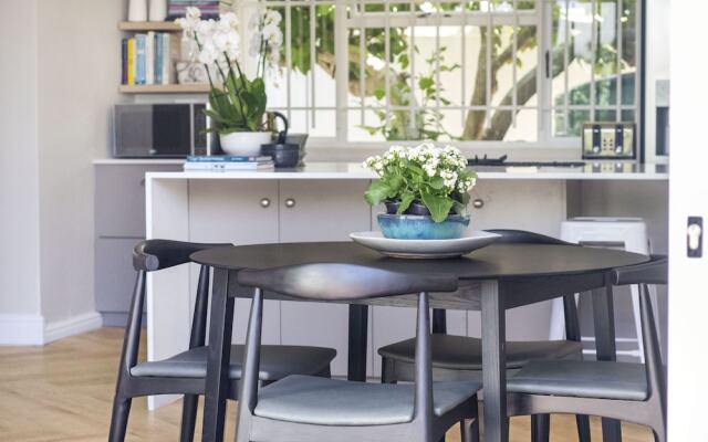 Middedorp Villa and Apartments