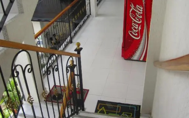Victoria Imperial Hotel