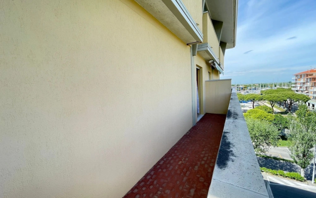 Spacious Apartment Near the Beach