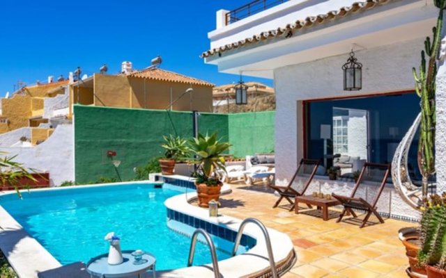 Villa - 4 Bedrooms with Pool, WiFi and Sea views - 107880