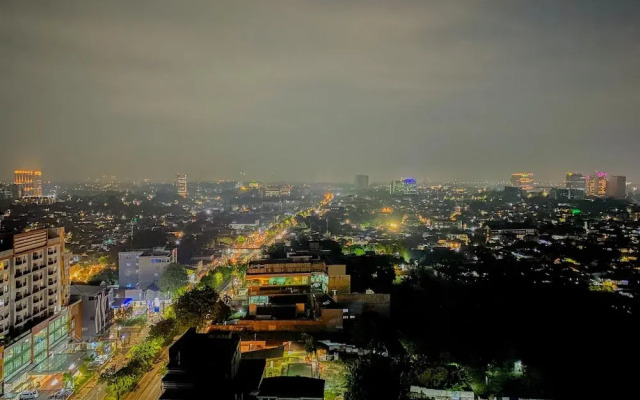 Good and Warm 1BR Apartment at Pejaten Park Residence