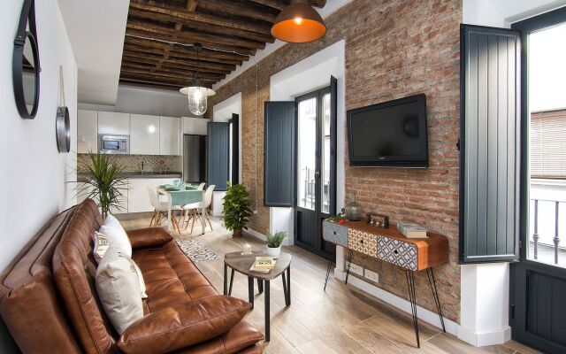 Central Ethnic apartment
