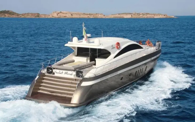 Yacht Mind Charter