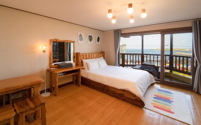 Jeju New HaeAn PungGyeong Pension