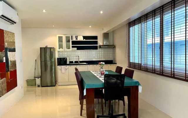 B6 1 Bedroom 1 Bath Partial Seaview at Karon
