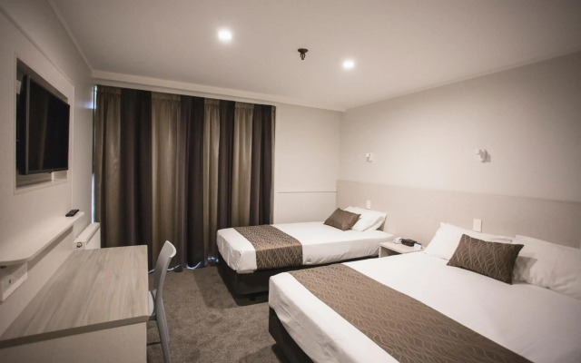 Wanaka Hotel