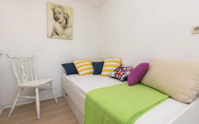 Amazing Home in Privlaka-sabunike With 2 Bedrooms, Wifi and Outdoor Swimming Pool