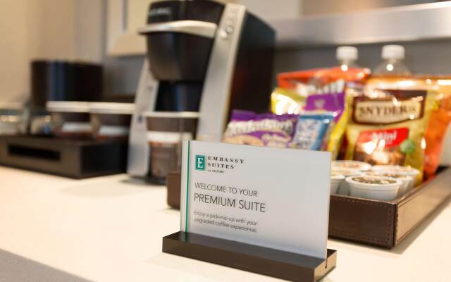 Embassy Suites by Hilton Kansas City Olathe