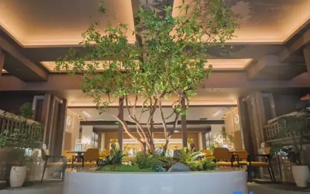 Yinhehui Hotel (Changchun Railway Station Sasseur Zhongdong Outlet)
