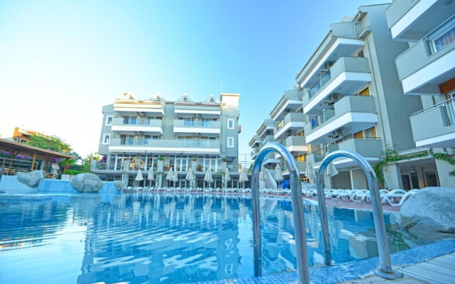 Begonville Beach Hotel - Adults Only