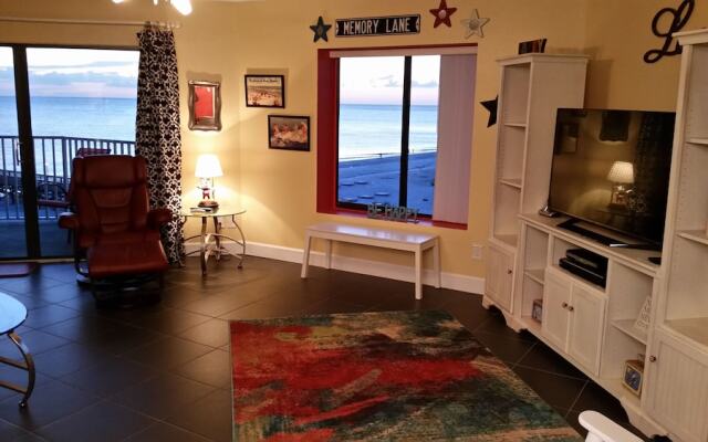 Beach Palms 409