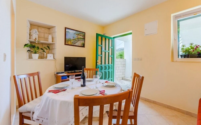 Dinko - 20 m From sea - H