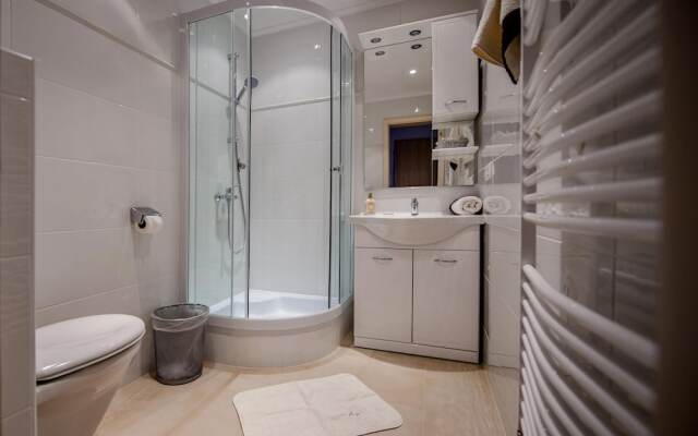 Apartments and Room Marko