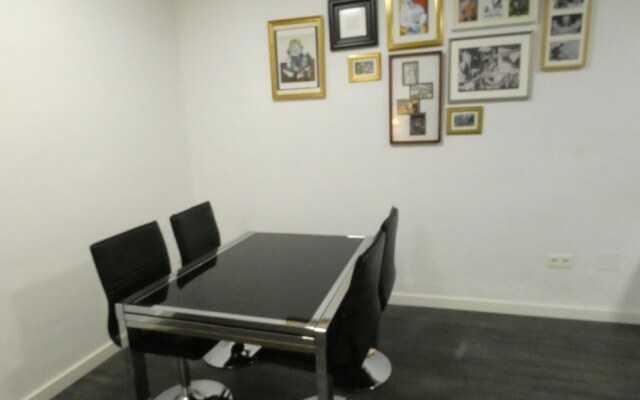 A 20 Pasos del Museo Picasso