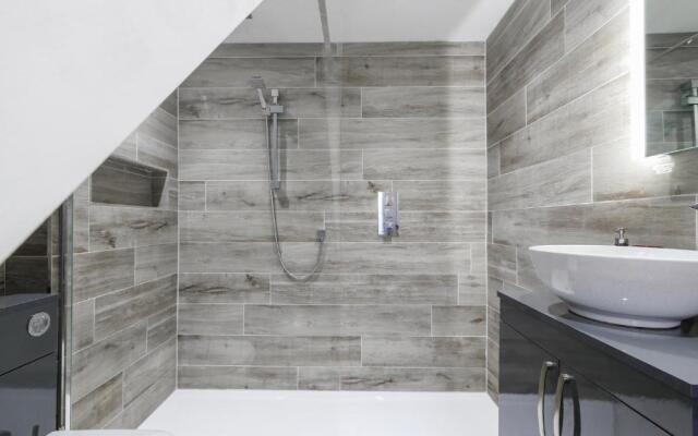 The Hadrian Apartment