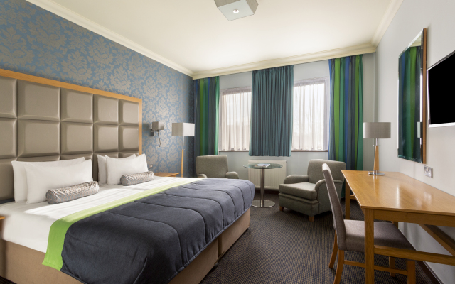 Stratford Manor Hotel