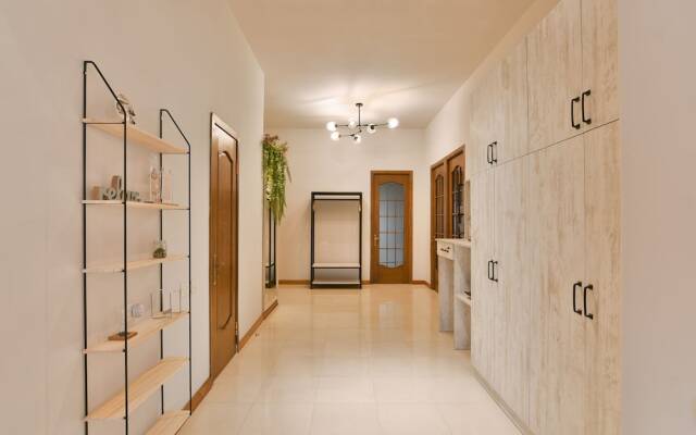 UPstairs Apart - Hostel