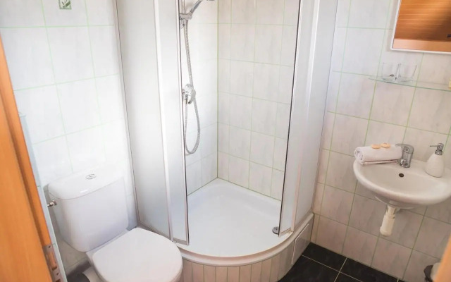 Garni Limbový Dvor