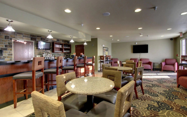 Cobblestone Inn & Suites - Bottineau