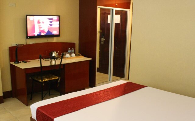 Plaza Alemania Hotel