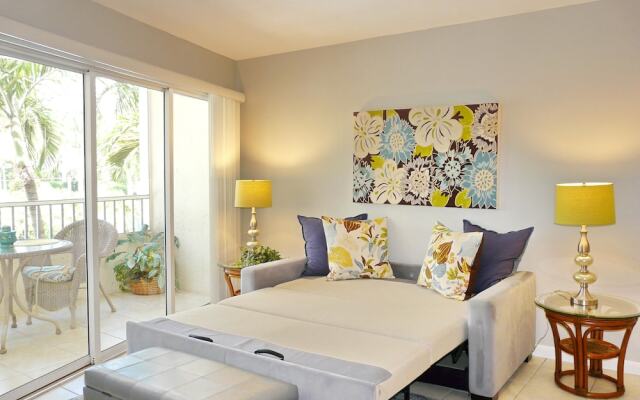 Idyllic Inland Condo With Pool and Beach Access