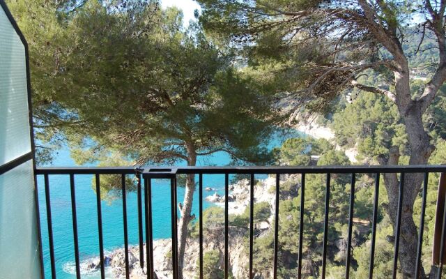 Studios Face À La Mer Cala Llevado 03