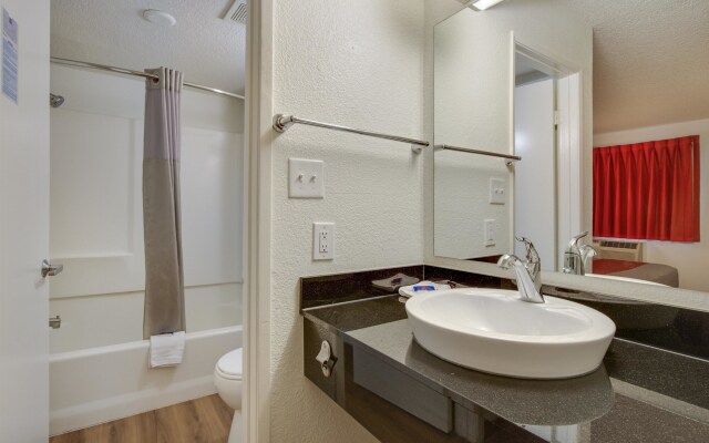 Motel 6 Tempe, AZ - Broadway - ASU