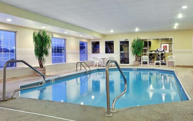 Country Inn & Suites by Radisson, Rock Falls, IL