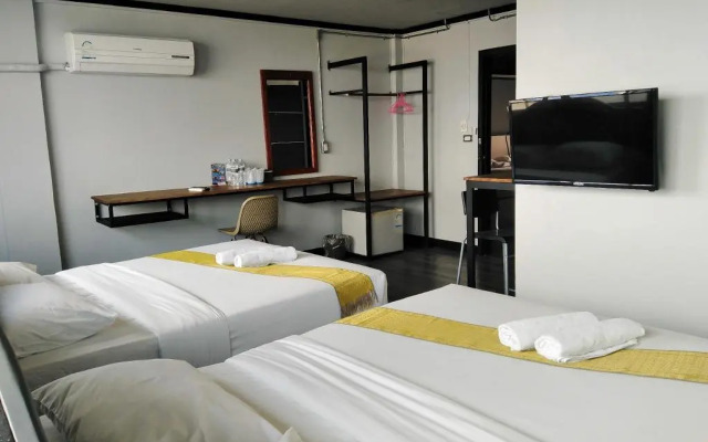 Pimpimarn Beach Hotel