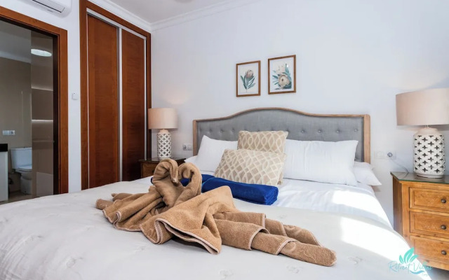 4 Bed Villa - Heated Pool, Pool Table, Bbq, Patio