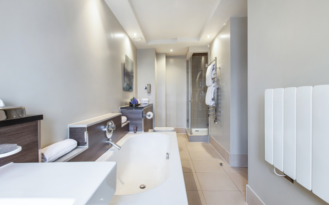 Taj 51 Buckingham Gate, Suites and Residences