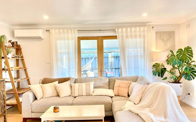 Entire Rosebud Holiday House - 3min to the beach