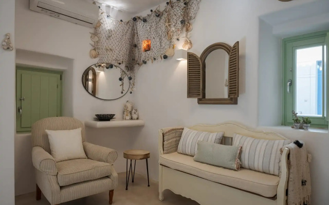 Porto Sereno Andros Suites