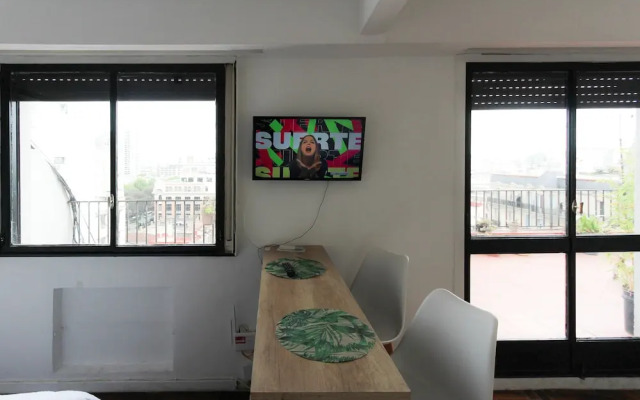Studio con Gran Terreza Hermosa Vista