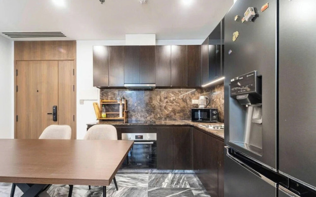 Luxury Lumiere Riverside Urban Apartment