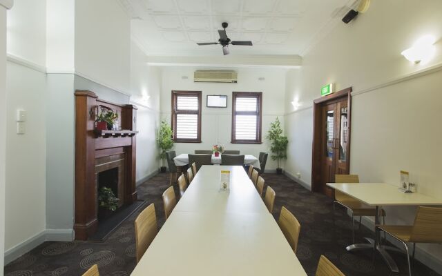 Boatrowers Hotel Stockton