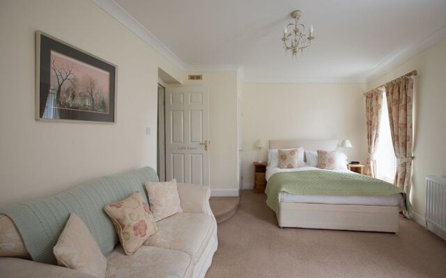Pear Tree House Bed and Breakfast