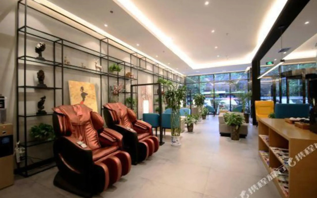 Zhanghe Hotel
