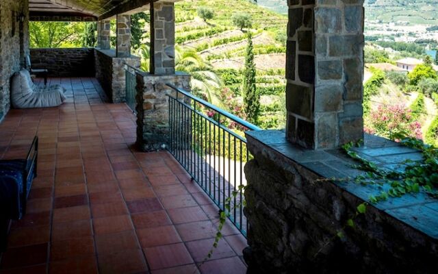 Villa With 3 Bedrooms in Lamego, With Wonderful Mountain View, Private