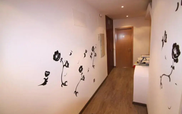 Hostal Abril