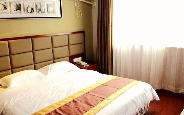 Jiujiang Golden Bay Holiday Hotel