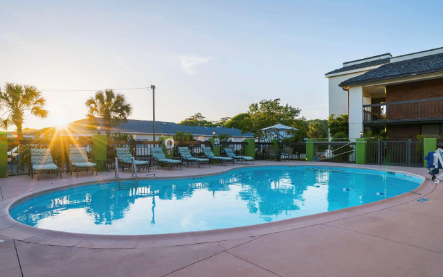 Quality Hotel Morehead City near Atlantic Beach