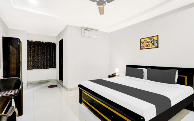 Super OYO Capital O 49955 Hotel Green Tree