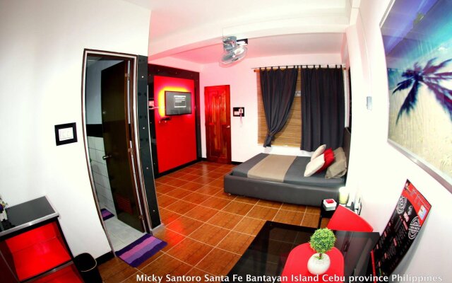 Micky Santoro Hotel and Restaurant