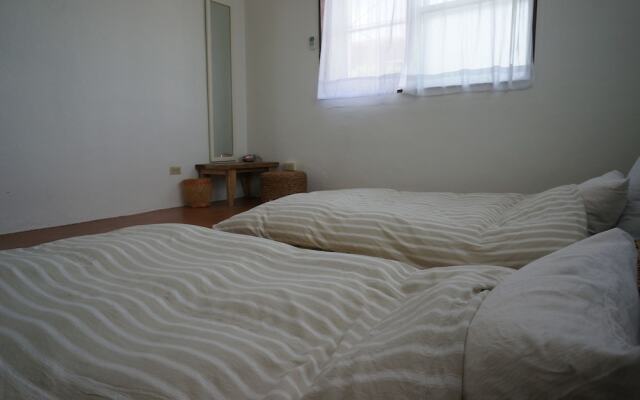 Tiny guest house mametora