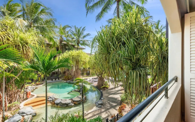 Tropical Bliss - Cairns 9 Pools BBQ Gym