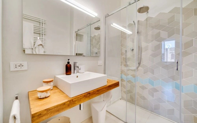 Beautiful Designer Flat Close to Pantheon, Serviced by Hostmaker